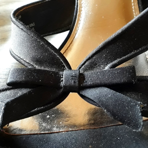 METAPHOR Black Satin Bow Design Heels - Picture 3 of 7